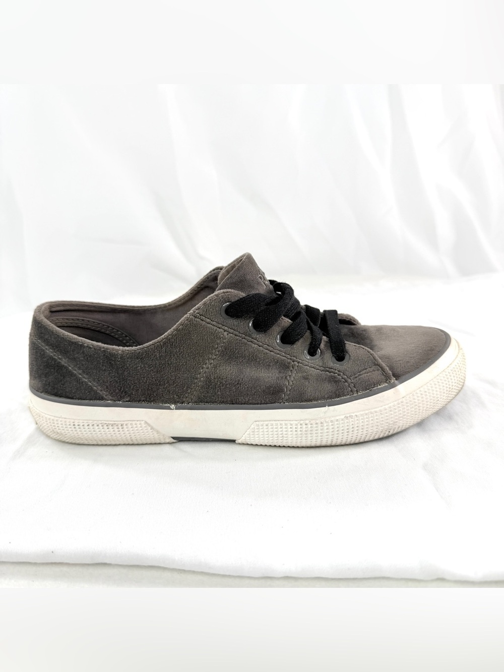 Lauren Ralph Lauren Jolie Women Size 7 Gray Velvet Sneaker Shoe